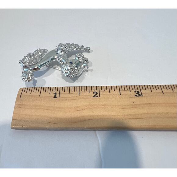 VTG GERRYS Crouching Poodle Dog Pin Silver Tone Blue Gem Rhinestone Eyes Brooch - Picture 6 of 8